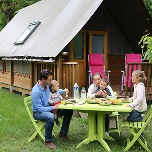 Camping Le Nid Du Parc, Villars-les-Dombes